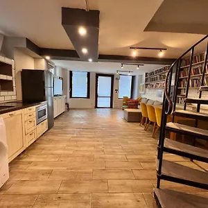 https://bed-and-book-hostel.sunnybeach-hotels.org